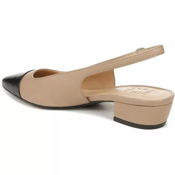Naturalizer Women Banks Pointed Toe Flat