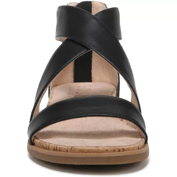 Naturalizer Women Cindi Strappy Flat Sandals