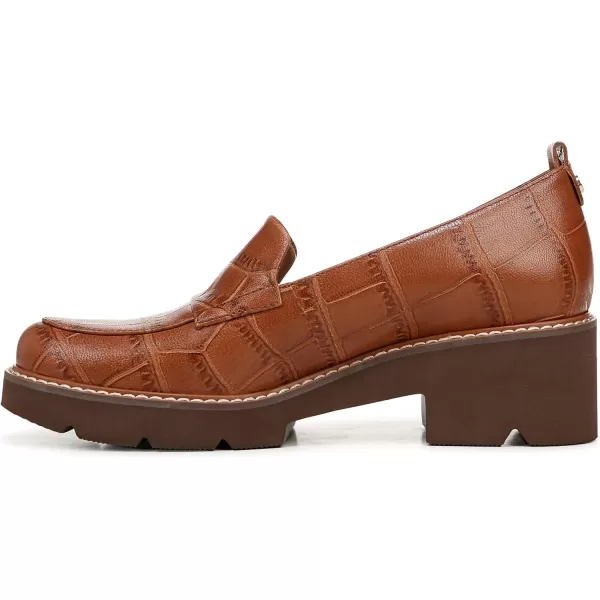 Naturalizer Women Darry Slip On Lightweight Lug Sole Heeled Loafer