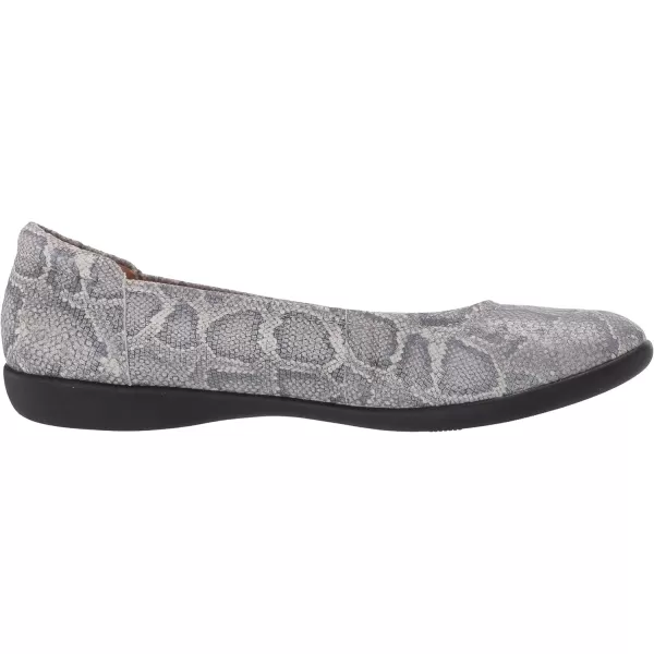 Naturalizer Women Flexy Round Toe Ballet Flats