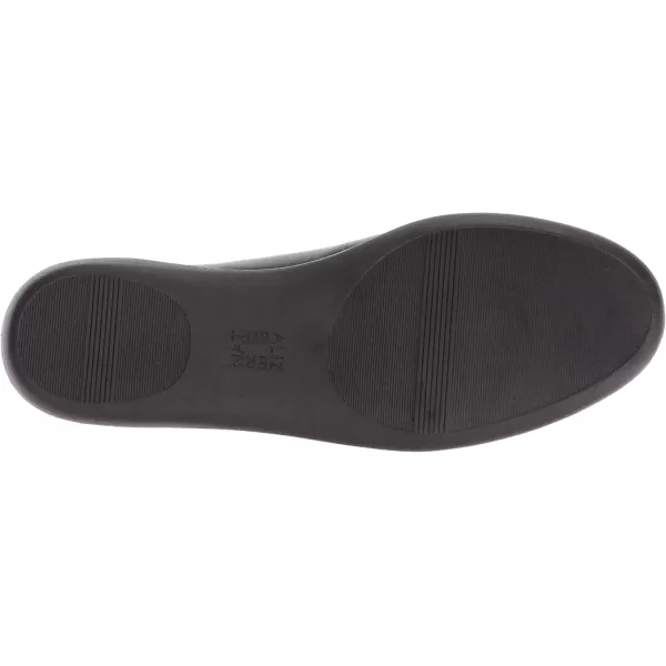 Naturalizer Women Flexy Round Toe Ballet Flats