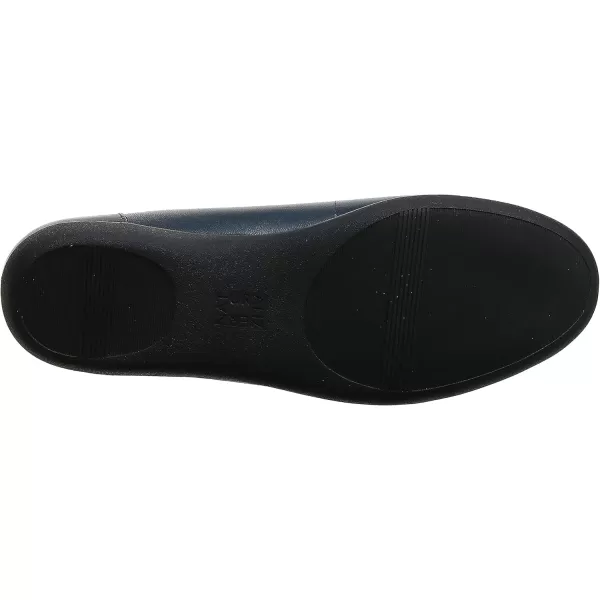 Naturalizer Women Flexy Round Toe Ballet Flats