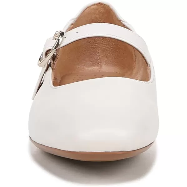 Naturalizer Women Kelly Flat