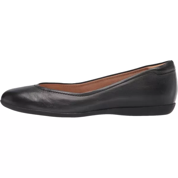 Naturalizer Women Vivienne Flat