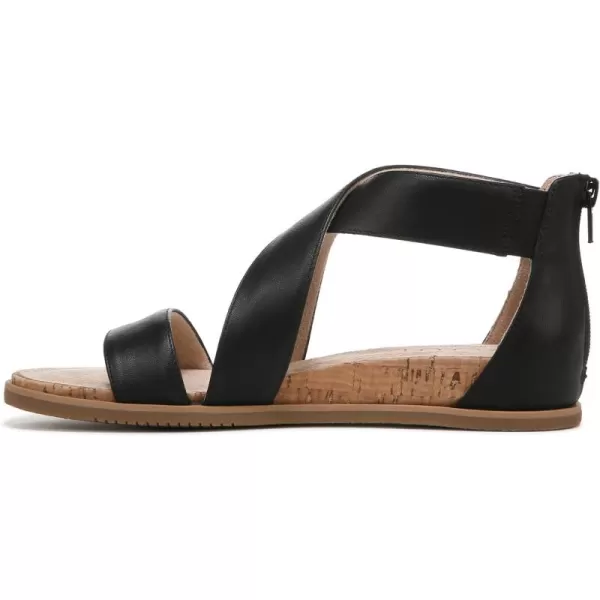 Naturalizer Women Cindi Strappy Flat Sandals