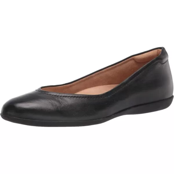 Naturalizer Women Vivienne Flat