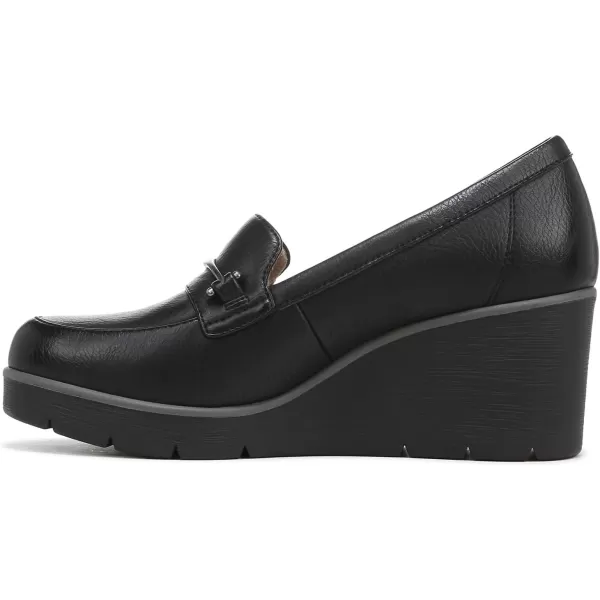 Naturalizer Women Achieve Loafer