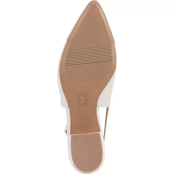 Naturalizer Women’s Banks Pointed Toe Flat