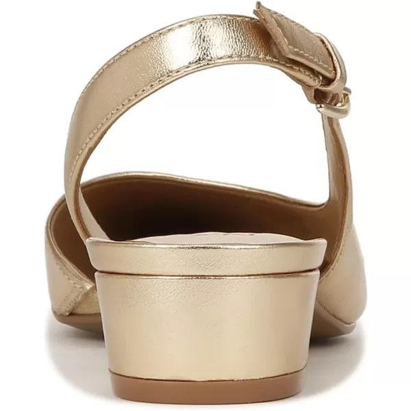 Naturalizer Women’s Banks Pointed Toe Flat