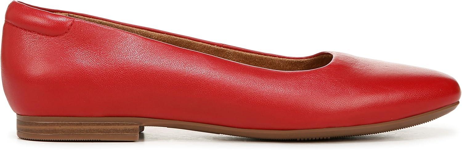 imageNaturalizer Womens KellyBallet FlatCrimson Red Leather