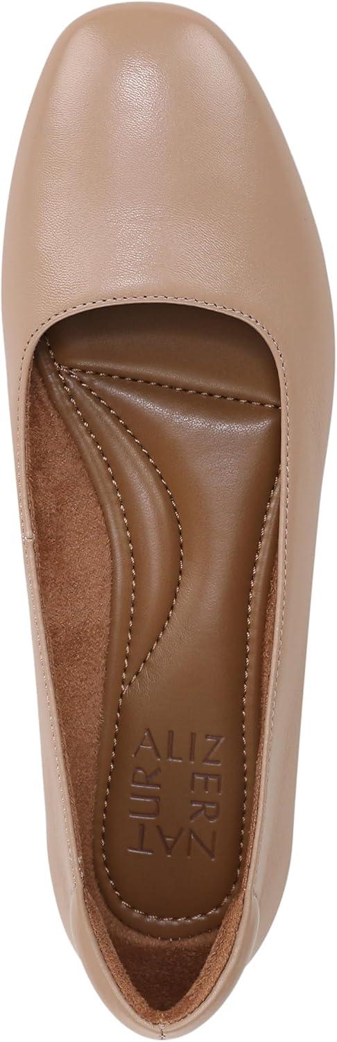 imageNaturalizer Womens KellyBallet FlatCrme Brulee Leather