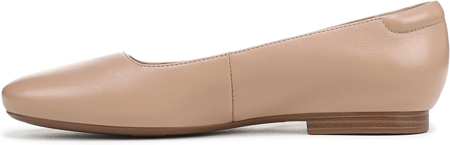 imageNaturalizer Womens KellyBallet FlatCrme Brulee Leather