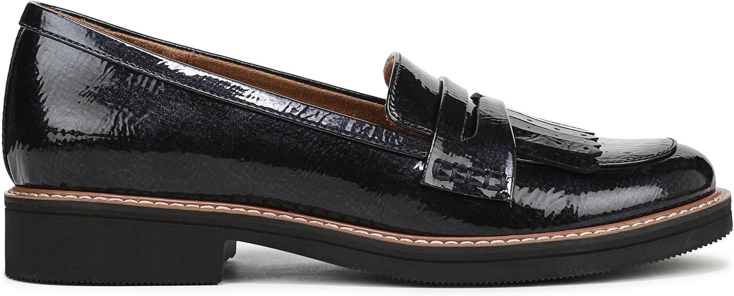 imageNaturalizer Womens Pacey LoaferNavy Patent