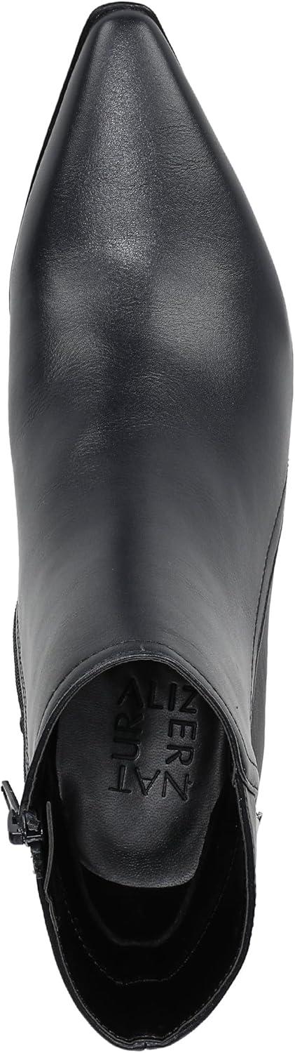 imageNaturalizer Womens Tucker Ankle BootNavy