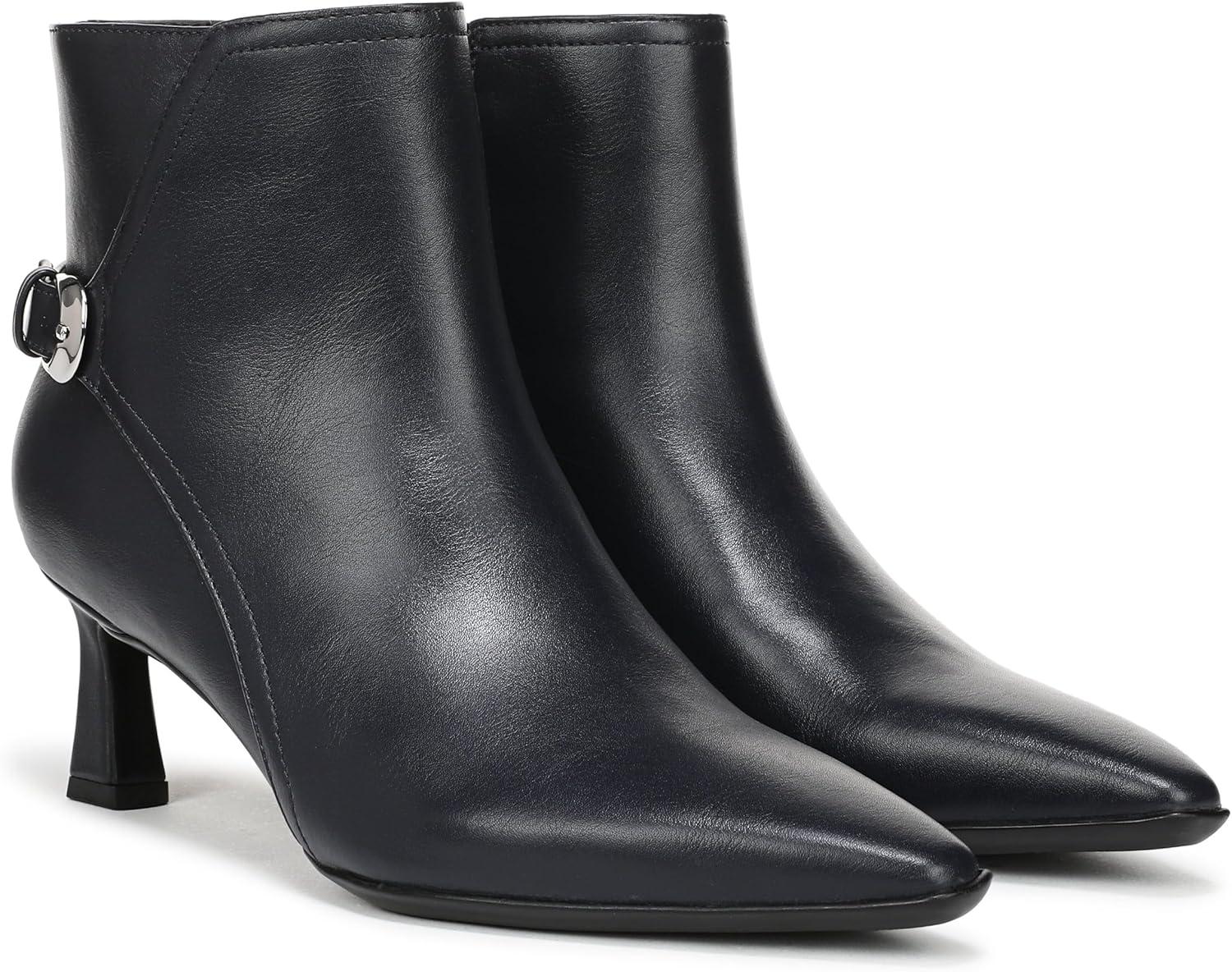 imageNaturalizer Womens Tucker Ankle BootNavy