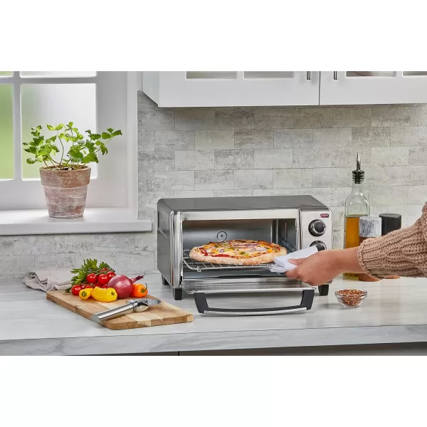 BLACK+DECKER 4-Slice Toaster Oven, TO1756SB, Even Toast, 4 Cooking Functions Bake, Broil, Toast and Keep Warm, Removable Crumb Tray, Timer