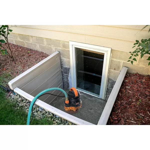 Black+Decker 1/3 HP Submersible Water/Utility Pump, Pumps up to 2500 GPH