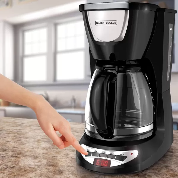 BLACK+DECKER CM2020B 12-Cup* Programmable Coffeemaker, Black