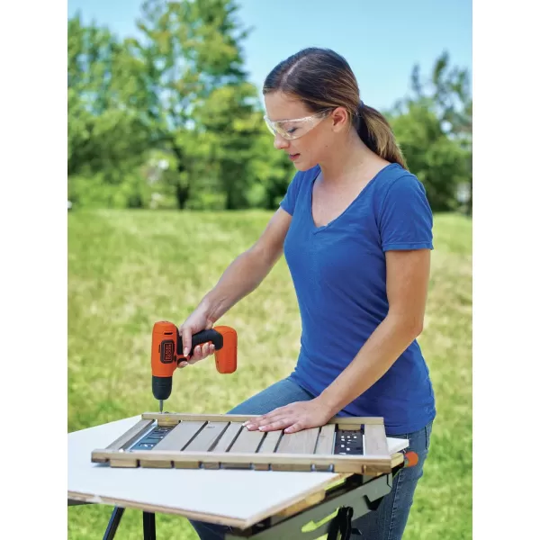 BLACK+DECKER 8V MAX Cordless Drill/Driver 