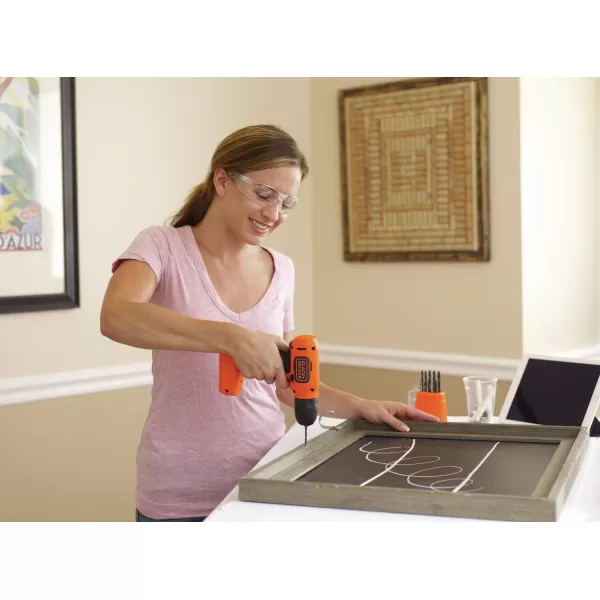 BLACK+DECKER 8V MAX Cordless Drill/Driver 