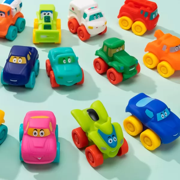 JOYIN Animal Cars Soft Rubber Car Set Toy Baby Mini Toy Vehicles Bath Toy Car for Boys and Girls Babies Christmas Birthday Gift Summer Beach and Pool Activity Party Favors for KidsTransportations