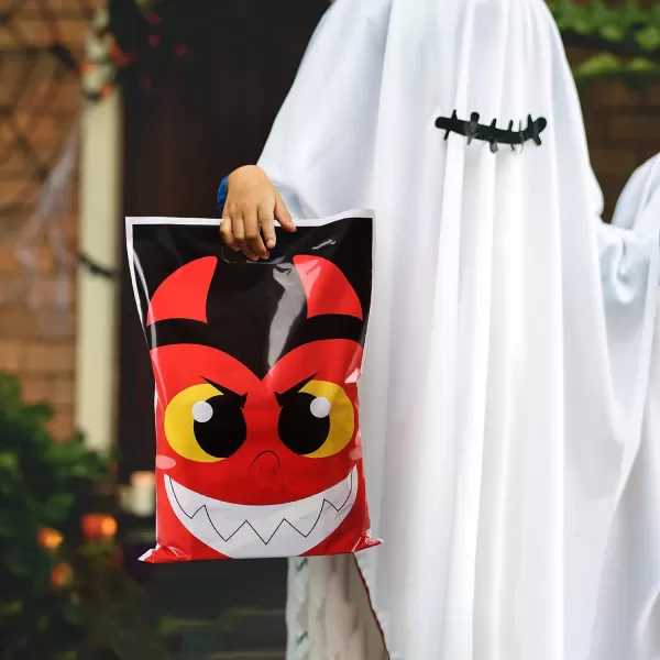 JOYIN 72 Pcs Halloween Bags Plastic Goodie Bags in 6 Designs for Halloween Candy Trick or Treating Party Favors Halloween TrickorTreat Snacks Party Supplies Classroom Prizes