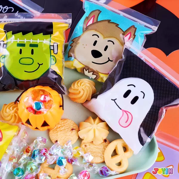 JOYIN 150 Pcs Halloween Cellophane Treat Bags Halloween Small Candy Bags Halloween Goodie Gift Bags for Trick or Treat Small Ziplock Bags for Halloween Party Favor Supplies