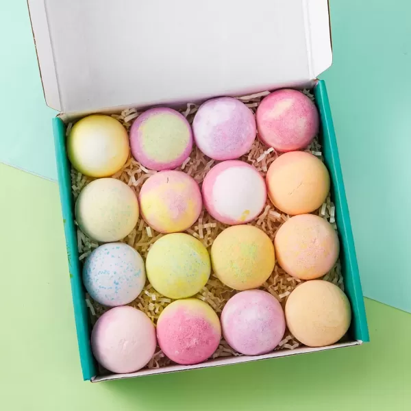 JOYIN 16 Pack Bath Bombs for Kids with Animal Figures Bubble Bath Bombs with Surprise Toy Inside Natural Essential Oil SPA Bath Fizzies Set Christmas Party Favors for Boys GirlsRound Bath Bombs