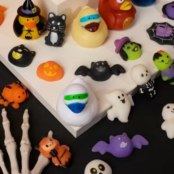 JOYIN Halloween Advent Calendar 2024 with Surprise Toys Holiday CountDown to Halloween with Mochi and Surprise Halloween Themed Rubber Ducks Halloween Countdown Calendar with s for Halloween Party Favor