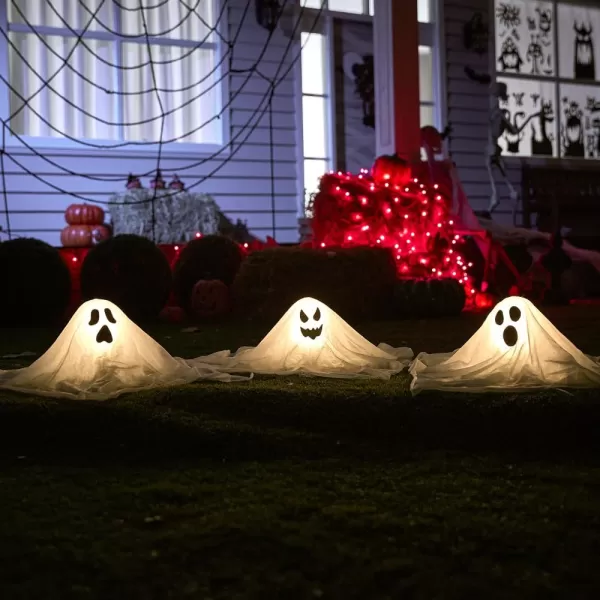 JOYIN Halloween Outdoor Decorations White Ghost Garden Stakes with Light Up Design 3 Packs Cloth Ghost for Best Halloween Decoration Lights Decor Outdoor Halloween Yard Decorations