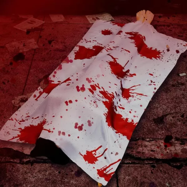 JOYIN 5 Ft Graveyard Halloween Decorations Dead Body Covered with Bloody Cloth Halloween Corpse Prop Decorations for Haunted House Prop Crime Scene Props Party Supplies Halloween Decor Outdoor