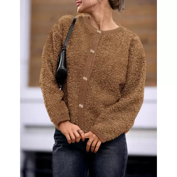PRETTYGARDEN Womens Faux Fur Shearling Coat Fuzzy Fleece Button Up Trendy Fall Winter Cropped Jackets OuterwearBrown