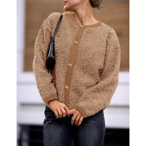 PRETTYGARDEN Womens Faux Fur Shearling Coat Fuzzy Fleece Button Up Trendy Fall Winter Cropped Jackets OuterwearCamel