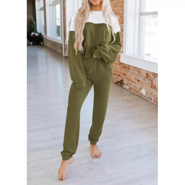 PRETTYGARDEN Lounge Sets for Women Fall 2024 Matching Sets 2 Piece Outfit Long Sleeve Ribbed Color Block SweatsuitsArmy Green