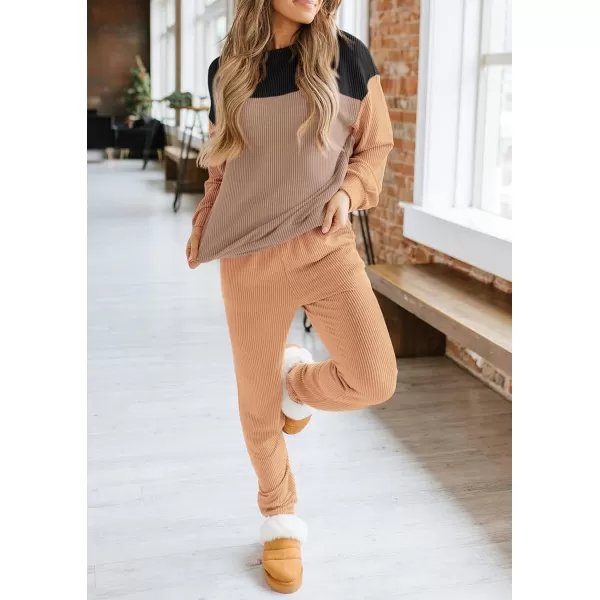 PRETTYGARDEN Lounge Sets for Women Fall 2024 Matching Sets 2 Piece Outfit Long Sleeve Ribbed Color Block SweatsuitsBlack Brown Apricot
