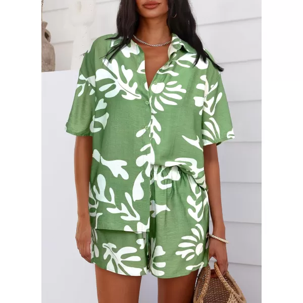 PRETTYGARDEN Women Summer 2 Piece Beach Outfits Printed Short Sleeve Tops Lounge Shorts Casual Tracksuit SetGreen