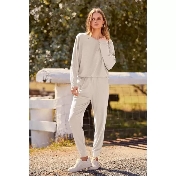PRETTYGARDEN Womens Fashion Outfits 2 Piece Sweatsuit Solid Color Long Sleeve Pullover Long PantsApricot