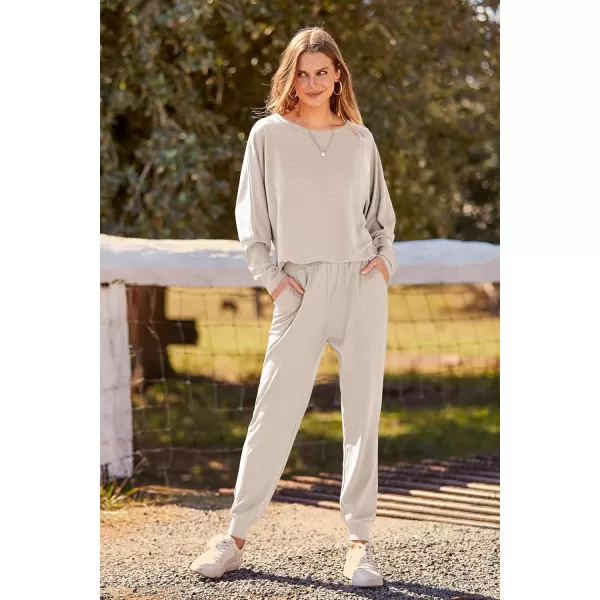 PRETTYGARDEN Womens Fashion Outfits 2 Piece Sweatsuit Solid Color Long Sleeve Pullover Long PantsApricot