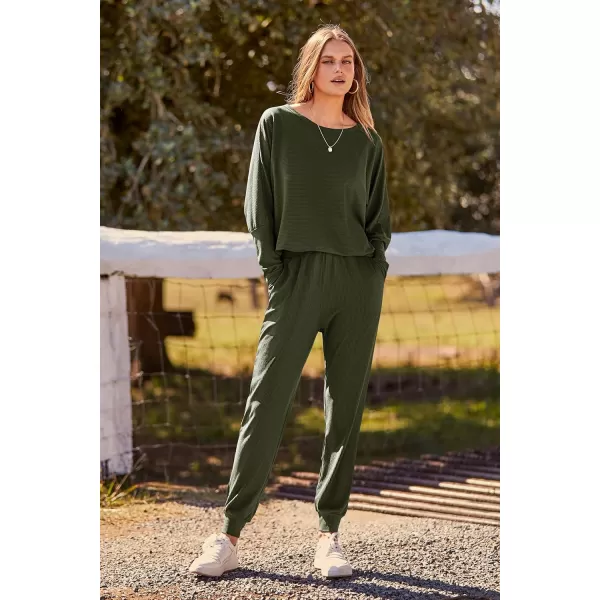 PRETTYGARDEN Womens Fashion Outfits 2 Piece Sweatsuit Solid Color Long Sleeve Pullover Long PantsArmy Green