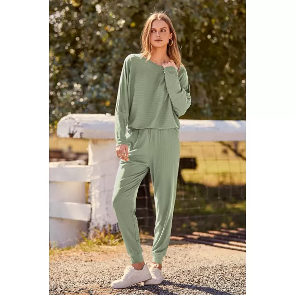 PRETTYGARDEN Womens Fashion Outfits 2 Piece Sweatsuit Solid Color Long Sleeve Pullover Long PantsBean Green