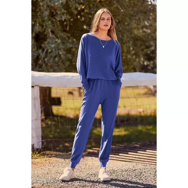 PRETTYGARDEN Womens Fashion Outfits 2 Piece Sweatsuit Solid Color Long Sleeve Pullover Long PantsBlue