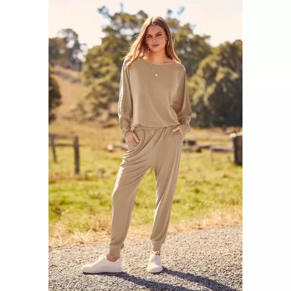 PRETTYGARDEN Womens Fashion Outfits 2 Piece Sweatsuit Solid Color Long Sleeve Pullover Long PantsKhaki