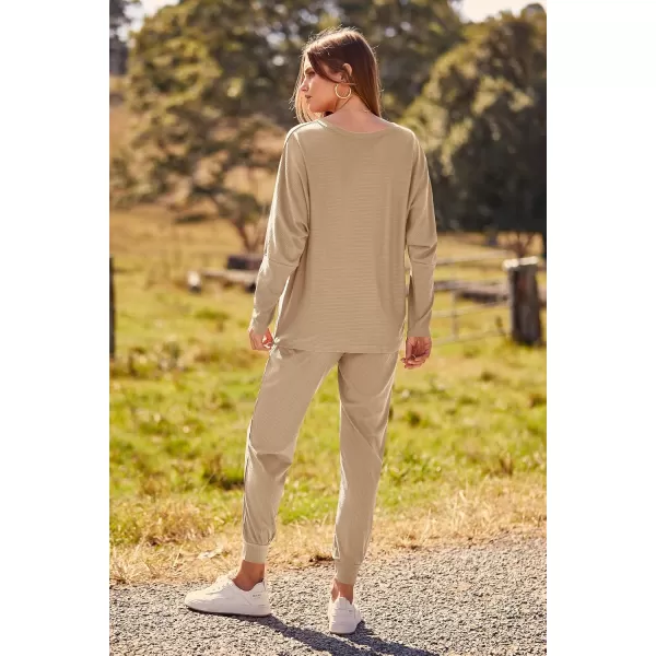 PRETTYGARDEN Womens Fashion Outfits 2 Piece Sweatsuit Solid Color Long Sleeve Pullover Long PantsKhaki