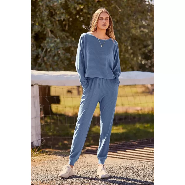 PRETTYGARDEN Womens Fashion Outfits 2 Piece Sweatsuit Solid Color Long Sleeve Pullover Long PantsLight Blue