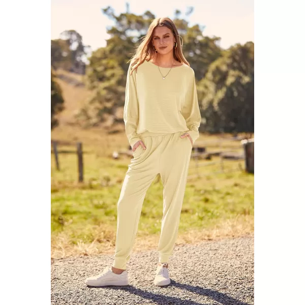PRETTYGARDEN Womens Fashion Outfits 2 Piece Sweatsuit Solid Color Long Sleeve Pullover Long PantsLight Khaki