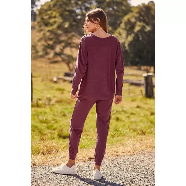 PRETTYGARDEN Womens Fashion Outfits 2 Piece Sweatsuit Solid Color Long Sleeve Pullover Long PantsWine Red