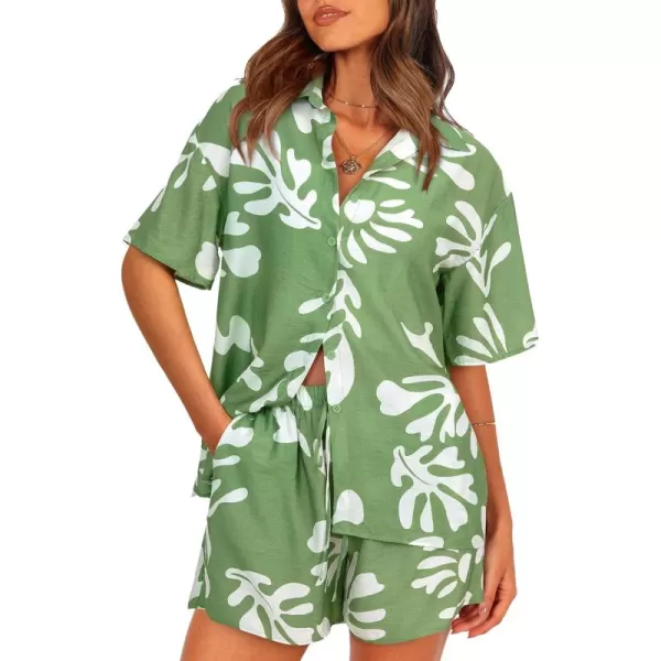 PRETTYGARDEN Women Summer 2 Piece Beach Outfits Printed Short Sleeve Tops Lounge Shorts Casual Tracksuit SetGreen