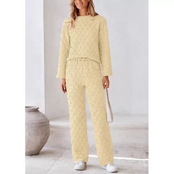 PRETTYGARDEN Womens Quilted 2 Piece Outfit Fall Loungewear Long Sleeve Pullover Top Wide Leg Pants Set TracksuitBeige