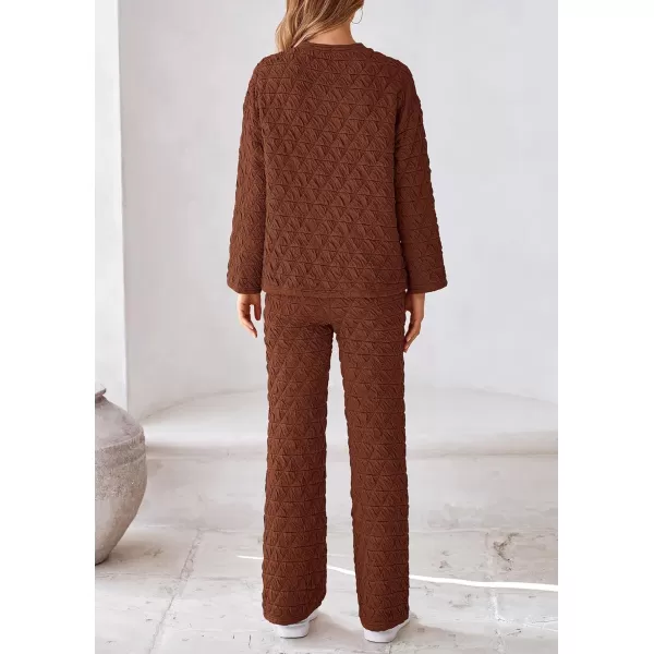 PRETTYGARDEN Womens Quilted 2 Piece Outfit Fall Loungewear Long Sleeve Pullover Top Wide Leg Pants Set TracksuitBrown