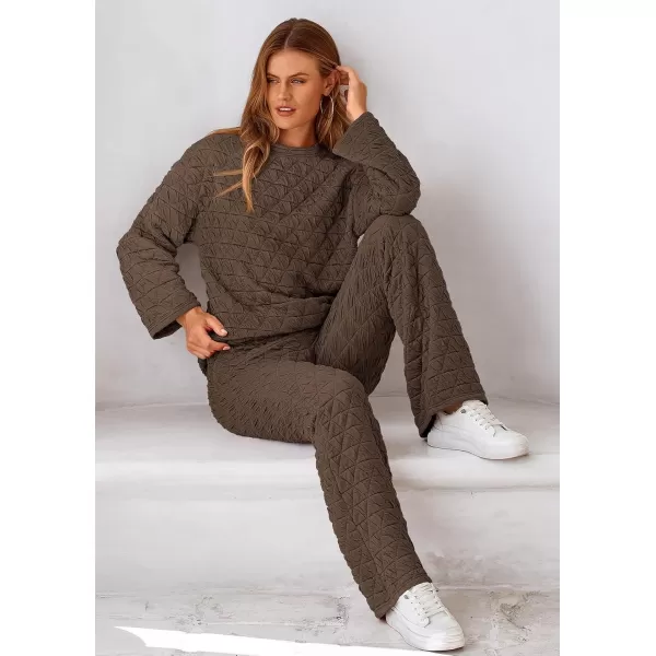 PRETTYGARDEN Womens Quilted 2 Piece Outfit Fall Loungewear Long Sleeve Pullover Top Wide Leg Pants Set TracksuitCoffee